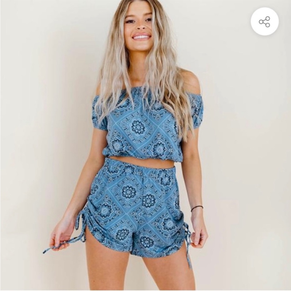 Kittenish set size small